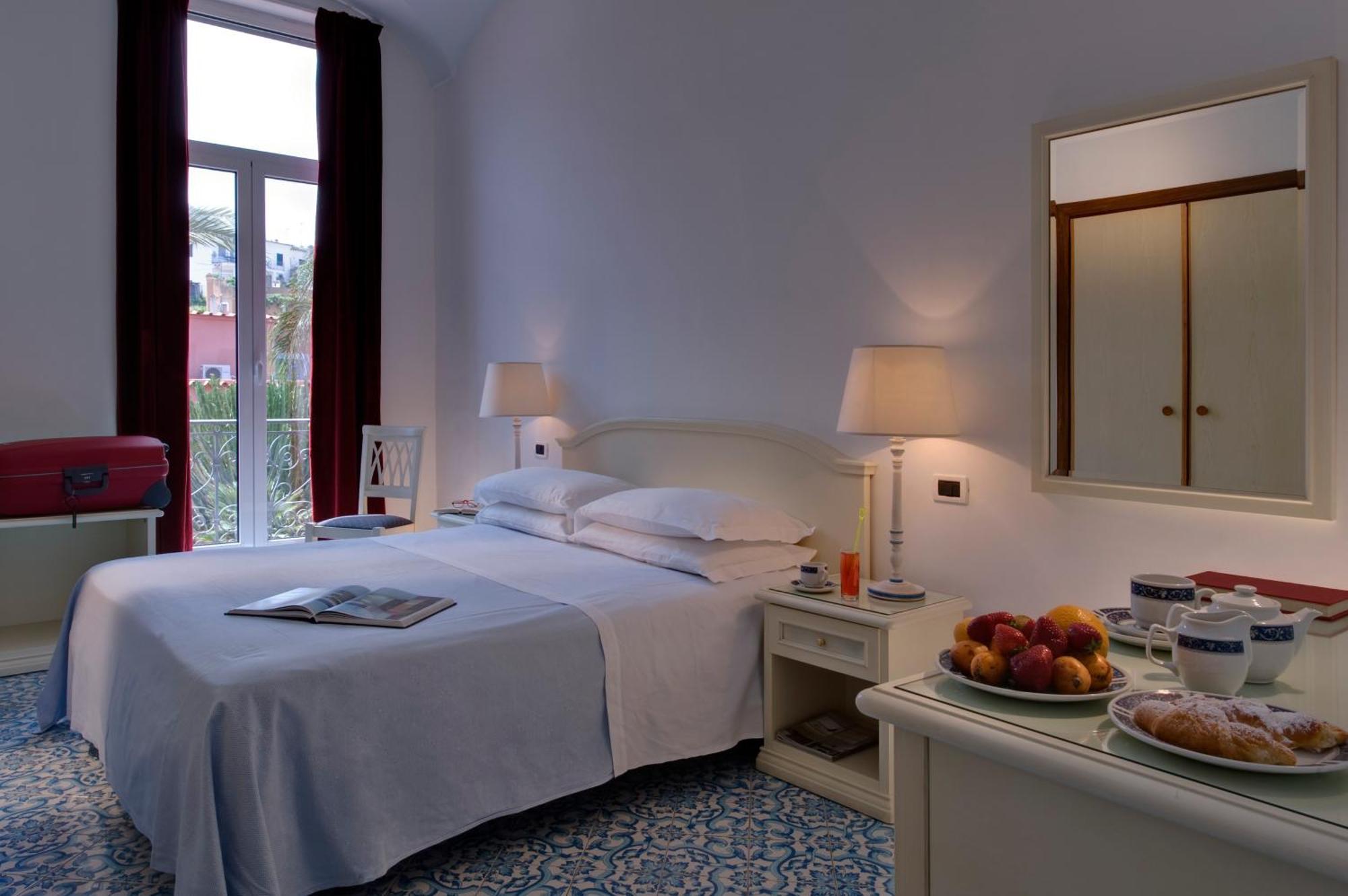 Hotel Villa Svizzera Terme Lacco Ameno  Zewnętrze zdjęcie